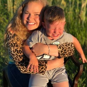 Meet your Posher, Ashton